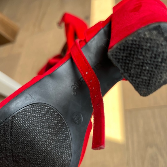 Red chunky heels - Picture 6 of 6